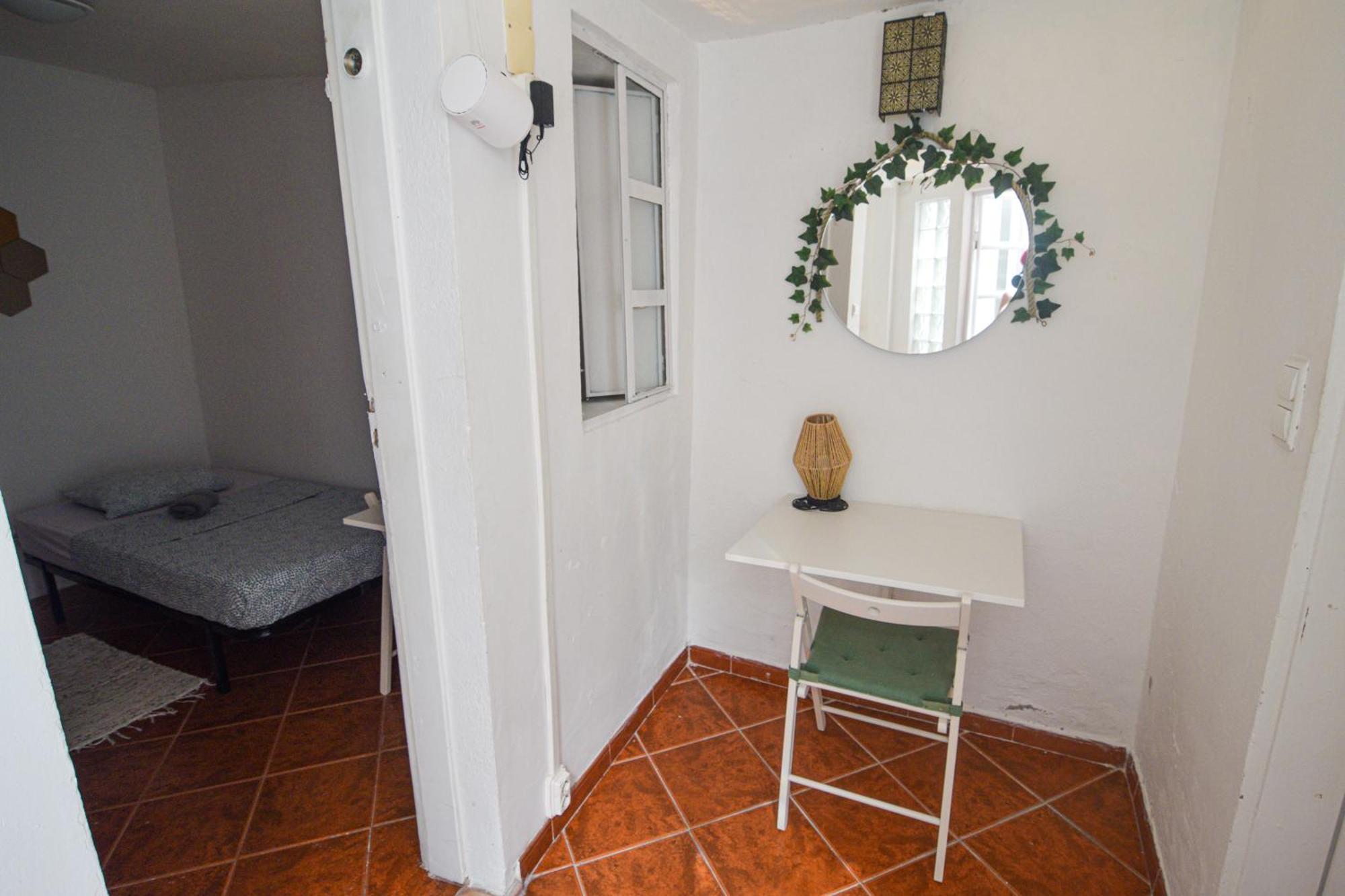 Shared Apartment With Bright Private Patio In Lisboa المظهر الخارجي الصورة
